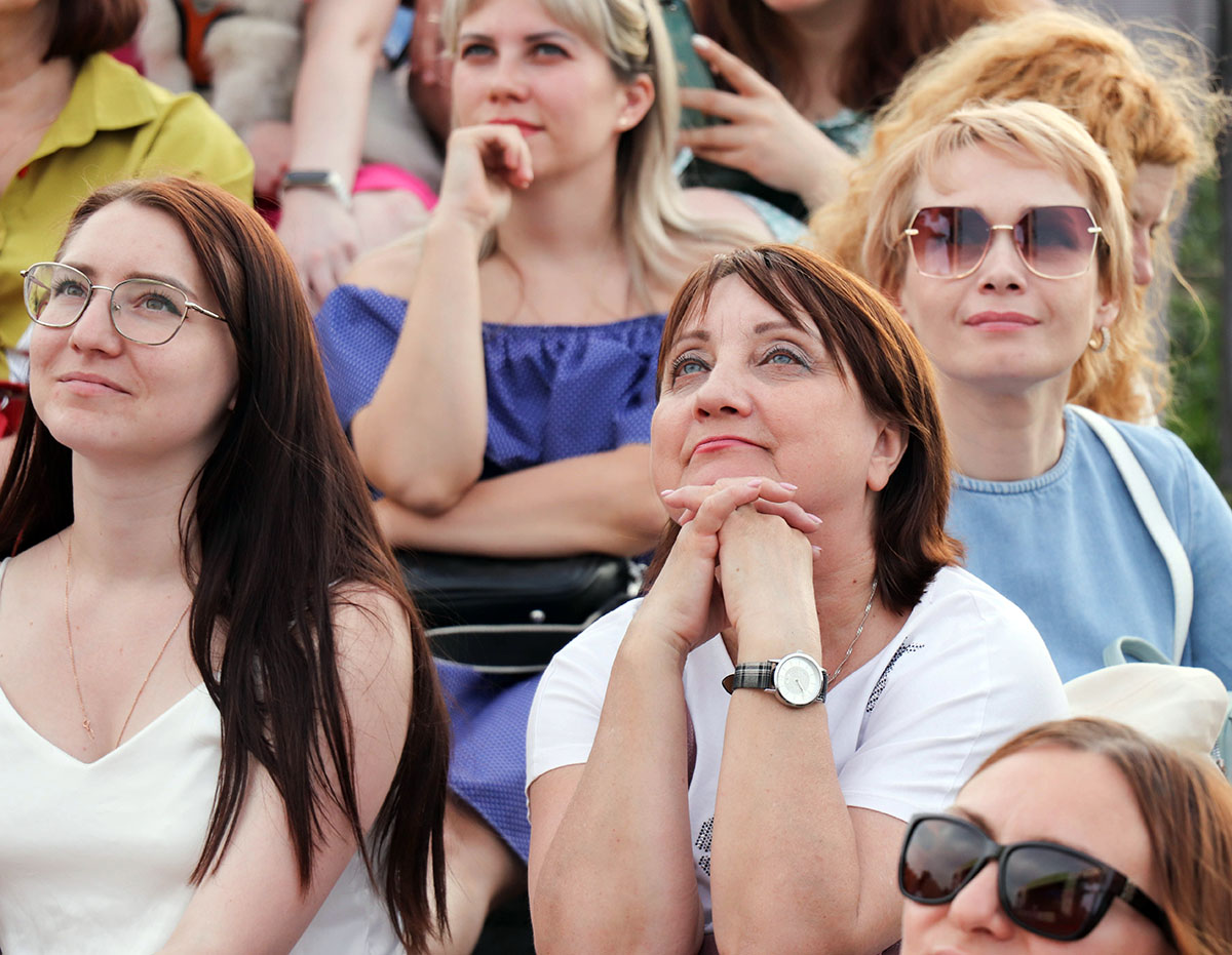 открытие кинофестиваля в чите. в понедельник на открытии фестиваля. красная дорожка московского кинофестиваля 2023 год фото. кинофестиваль в волгограде 2022. кинофестиваль в волгограде 2022.