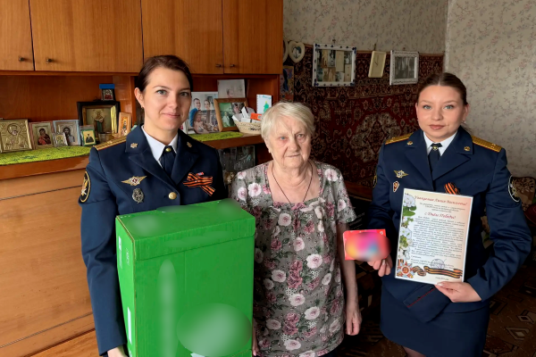 В преддверии Дня Победы ветераны УИС Костромской области принимают поздравления