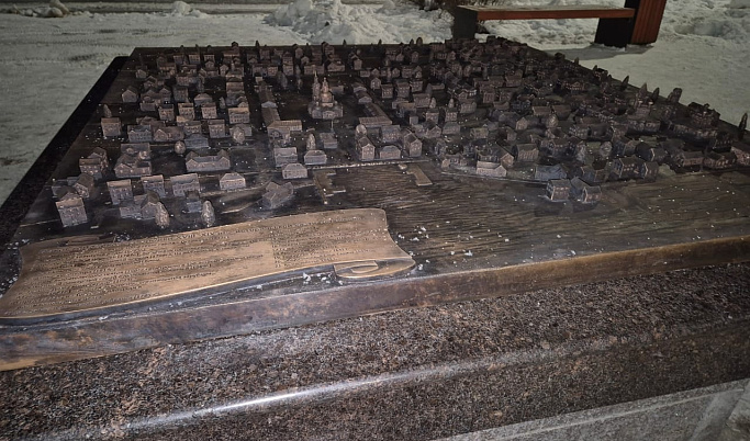 В Осташкове появился бронзовый макет городской застройки XVIII – XIX веков