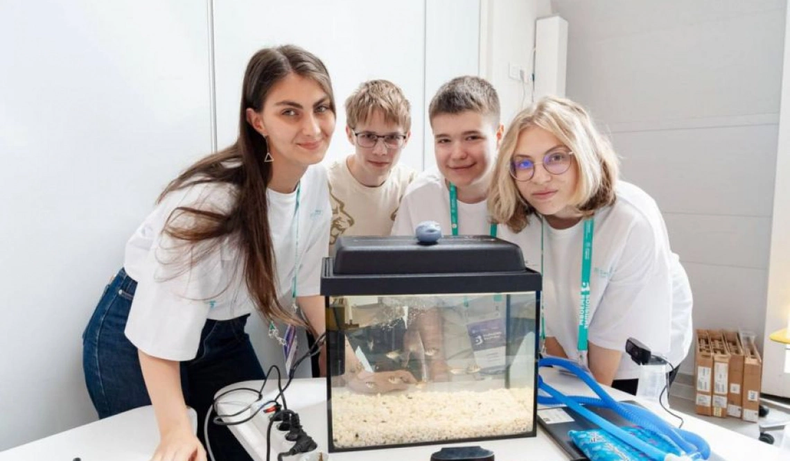 Денис Паслер утвердил госпрограмму по реализации молодёжной политики и патриотического воспитания граждан в Свердловской области до 2030 года