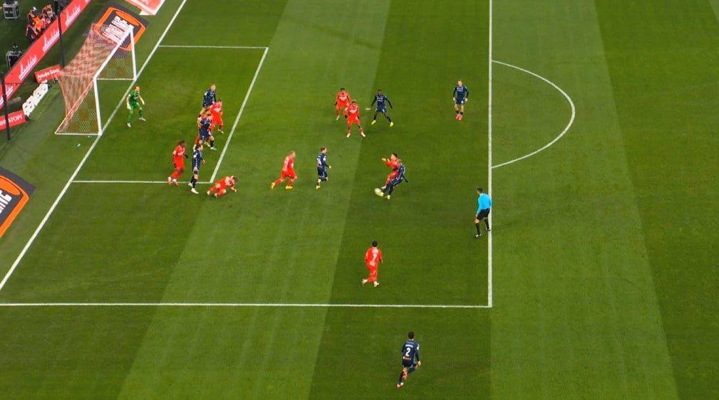 Это решение арбитров не поняли абсолютно все: подтверждение появилось лишь через 15 минут