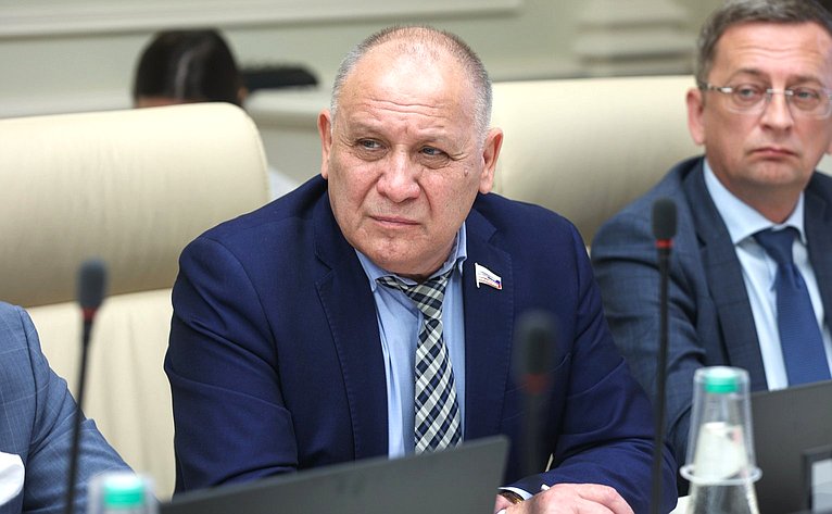 Расширенное заседание Комитета Совета Федерации по Регламенту и организации парламентской деятельности