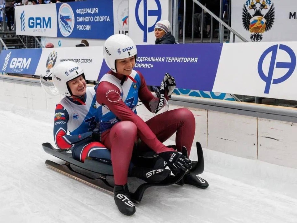 Ледяной драйв: саночницы из Дмитрова завоевали золото и серебро на престижных соревнованиях — итоги «Кубка Кубков»