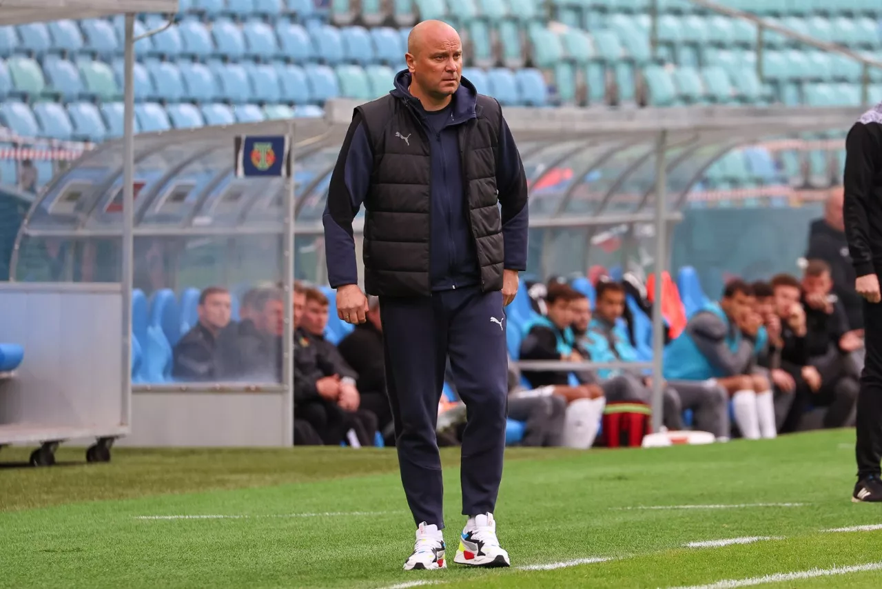 тренерский штаб сочи. федотов главный тренер сочи. фк сочи тренер хохлов. владимир федотов сочи. владимир федотов тренер.