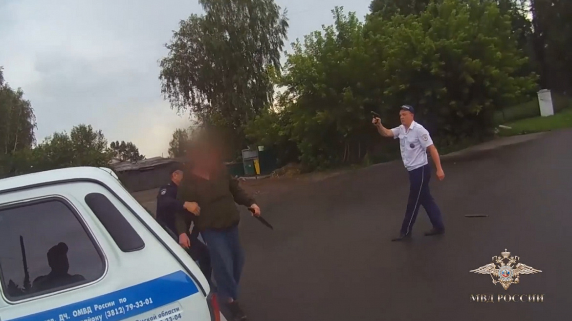 Ирина Волк: В Омской области задержан мужчина, который угрожал ножом полицейским