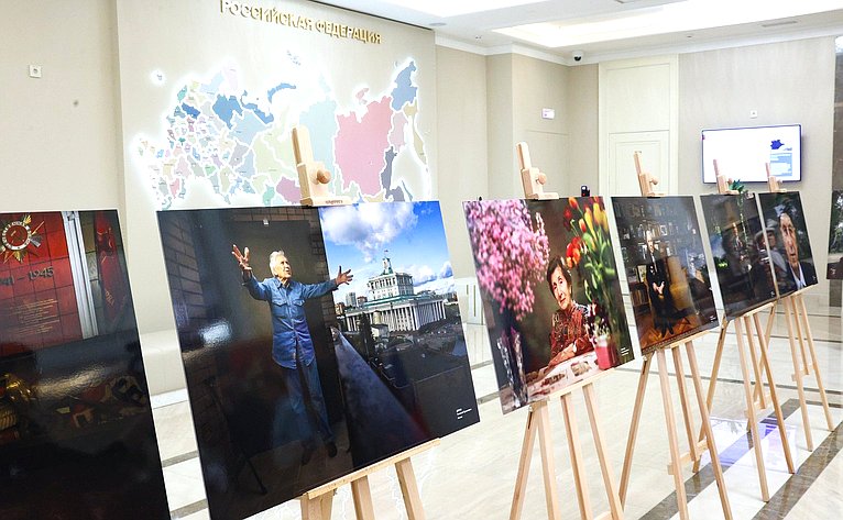 Открытие в Совете Федерации выставки «Лица Великой Победы»