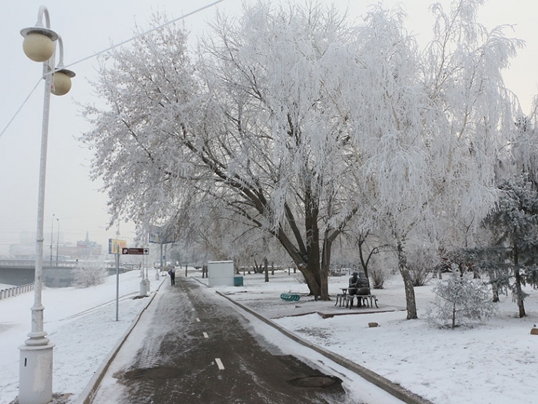 Омск выпал снег. Зима потепление Омск.