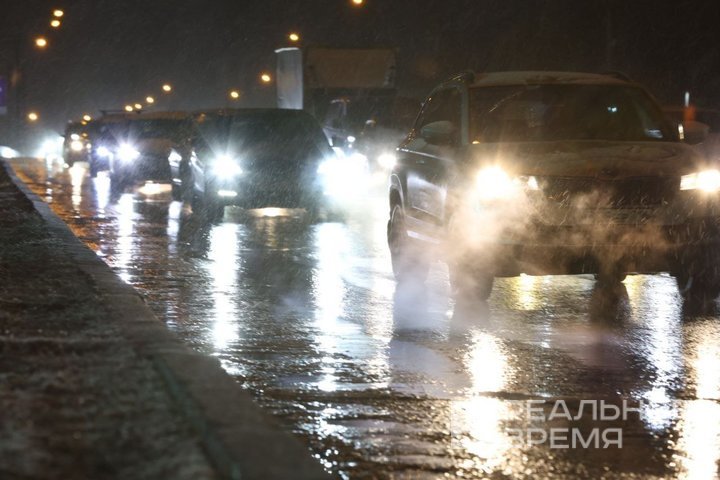 В Татарстане из-за снегопада 8-балльные пробки стали для водителей испытанием