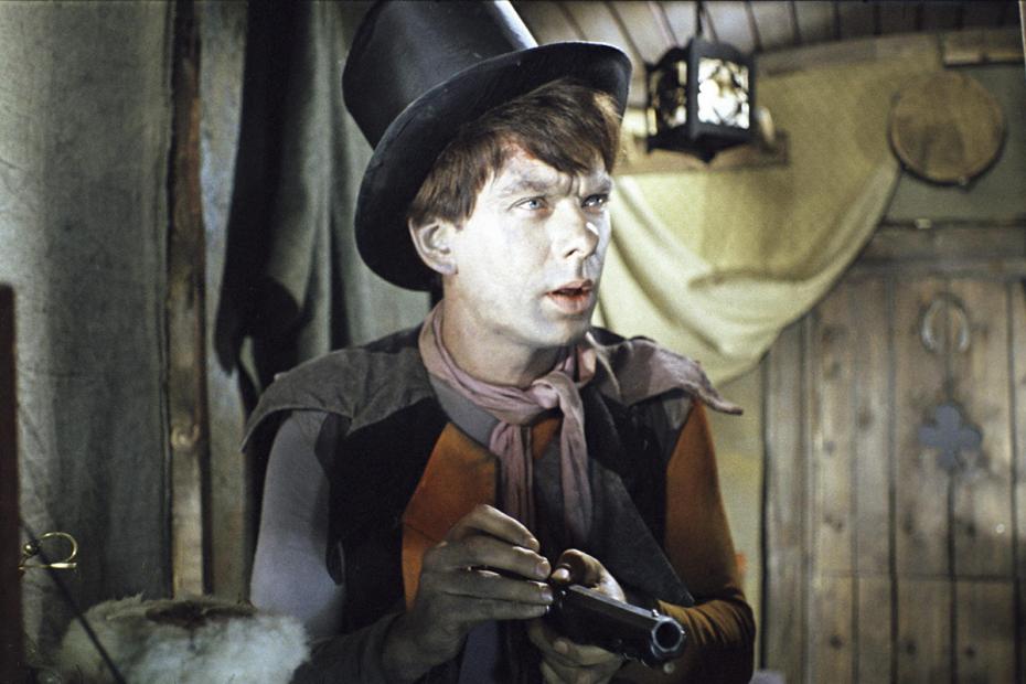 Алексей Баталов в роли Тибула в фильме «Три толстяка»