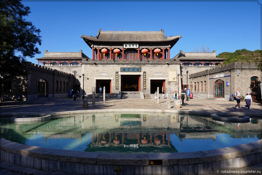 Водный город Губэй и Великая китайская стена