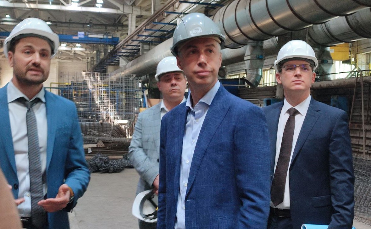 Бывший глава администрации Ростова-на-Дону Алексей Логвиненко, которого подозревают в превышении должностных полномочий (в центре на переднем плане)