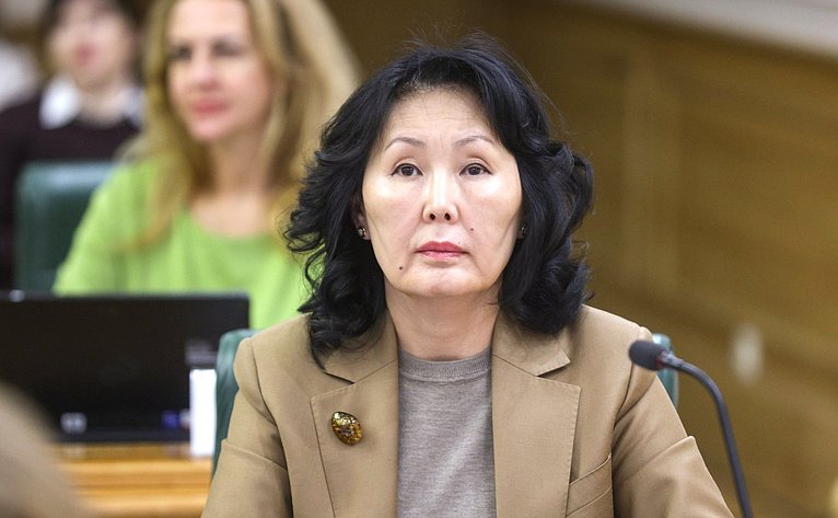 Круглый стол на тему «Особый порядок привлечения к административной ответственности судей и иных должностных лиц, выполняющих определенные государственные функции»