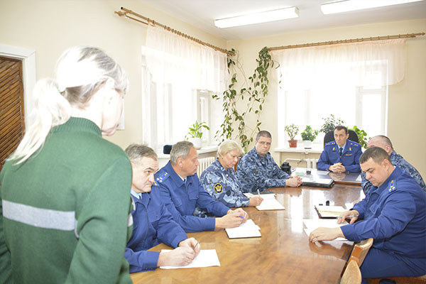 Прокурор Удмуртской Республики Артем Николаев посетил исправительную колонию №12
