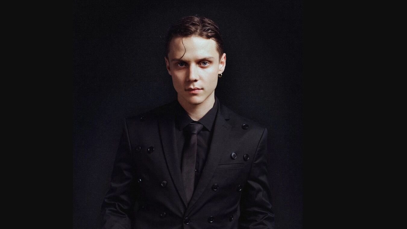 Биография, хиты, карьера: кто такой Ваня Дмитриенко и почему он так популярен