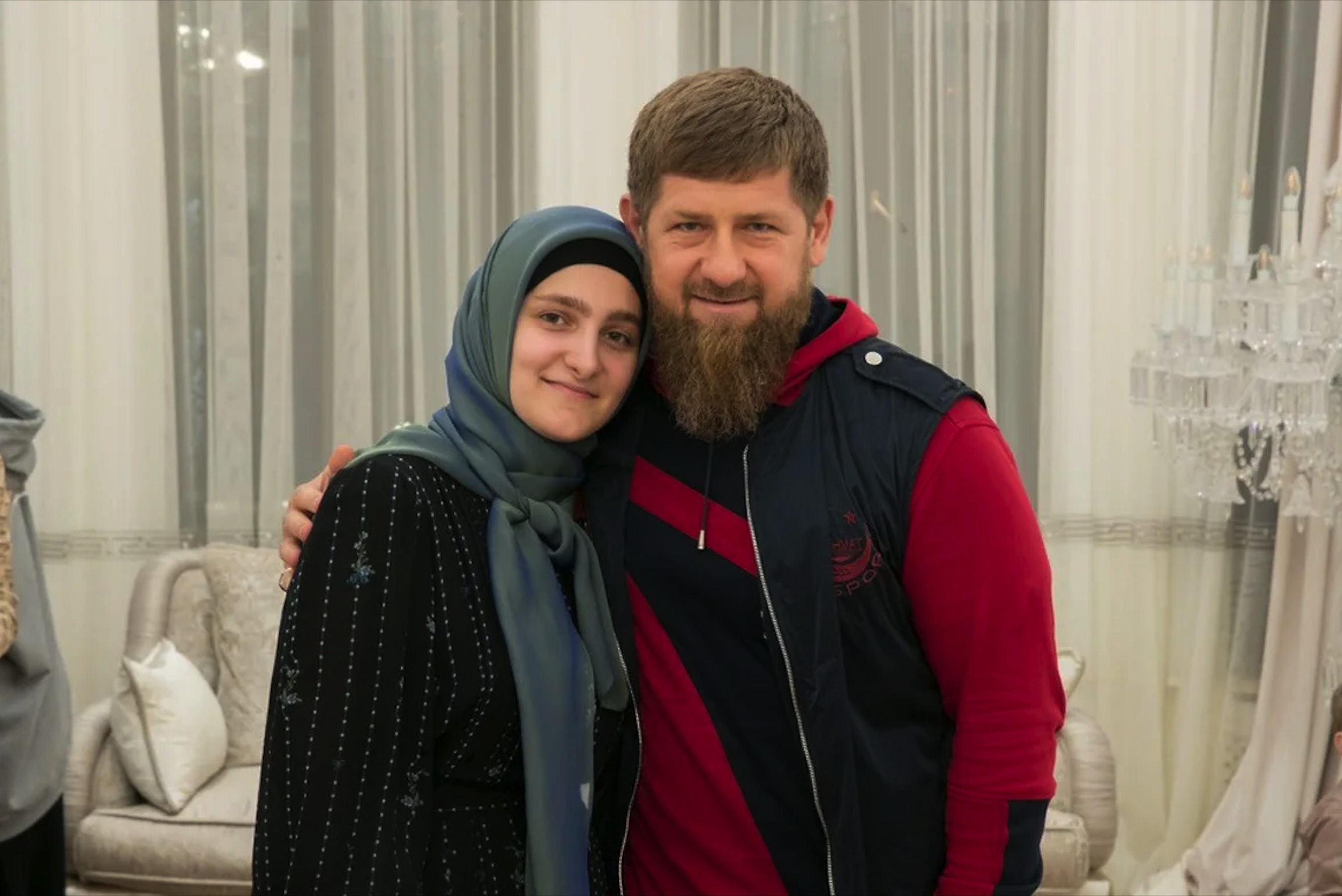 Старшая дочь Кадырова Айшат — министр культуры Чеченской Республики с 2021 года