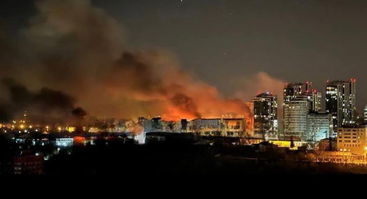 Срочно! ШОК! В Киеве взрываются подстанции: во всех районах города пожарища