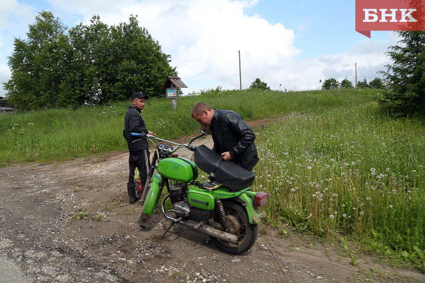 Суд «разрешил» внуку владеть мотоциклом деда