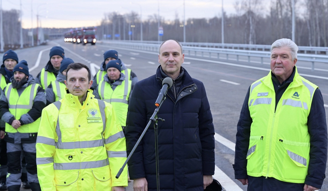 Михаил Мишустин и Денис Паслер открыли обход Богдановича в рамках проекта по строительству трассы М-12