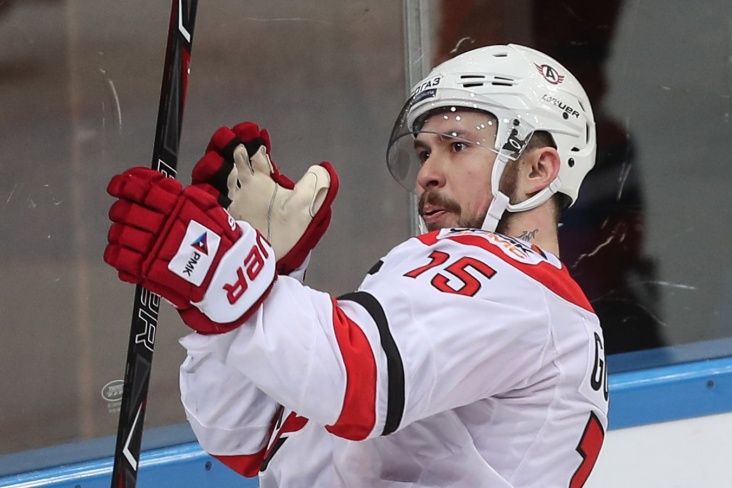 Анатолий Голышев