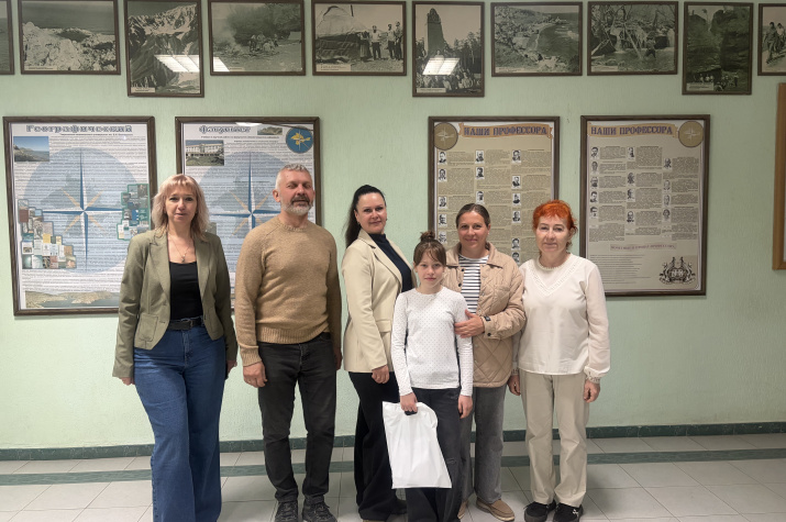 Участники встречи, посвященной развитию научно-волонтерской деятельности на полуострове Крым. Фото: Елена Батуева
