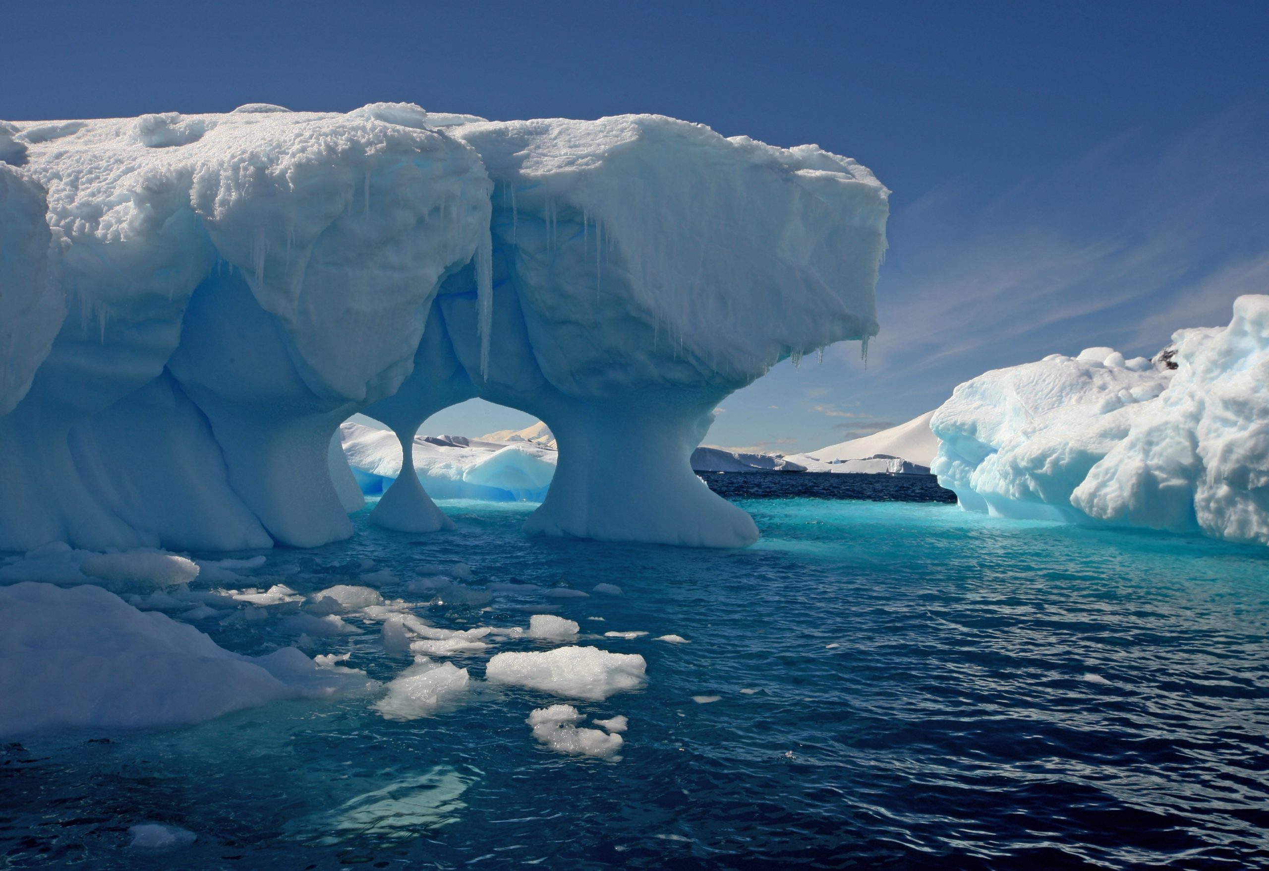 Таяние льдов мирового океана. Таяние ледников Антарктиды 1979-2020. Лед Айсберг Арктика Антарктида. Таяние ледников Арктики 2020. • Арктика — таяние арктических льдов,.