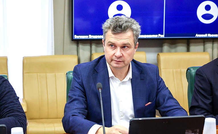 Круглый стол на тему «О совершенствовании моделей рынка, отраслевой и антимонопольной политики в условиях динамично развивающихся рынков телекоммуникаций и информационных технологий»