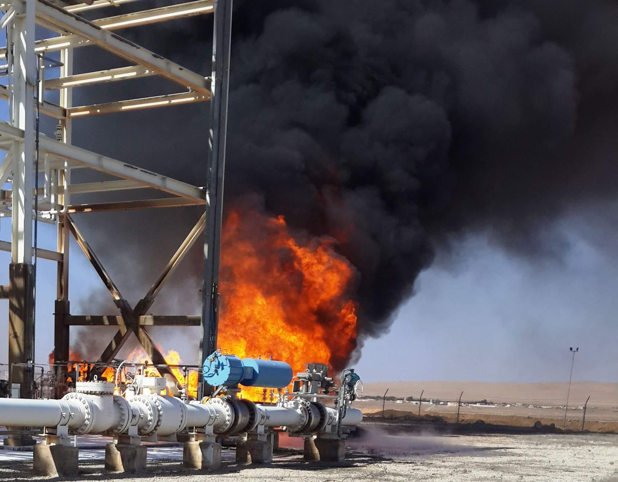 Из-за боевых действий на нефтяных и газовых скважинах Пальмиры часто возникали пожары