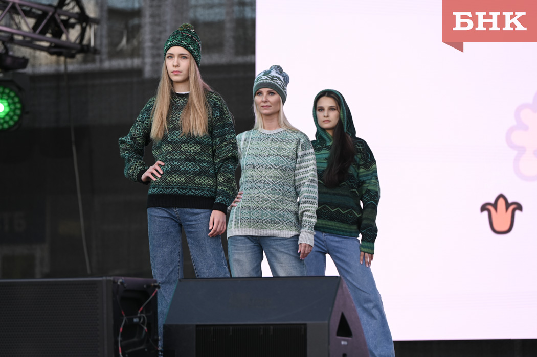 Мастера из Коми показали свои коллекции на Стефановской площади