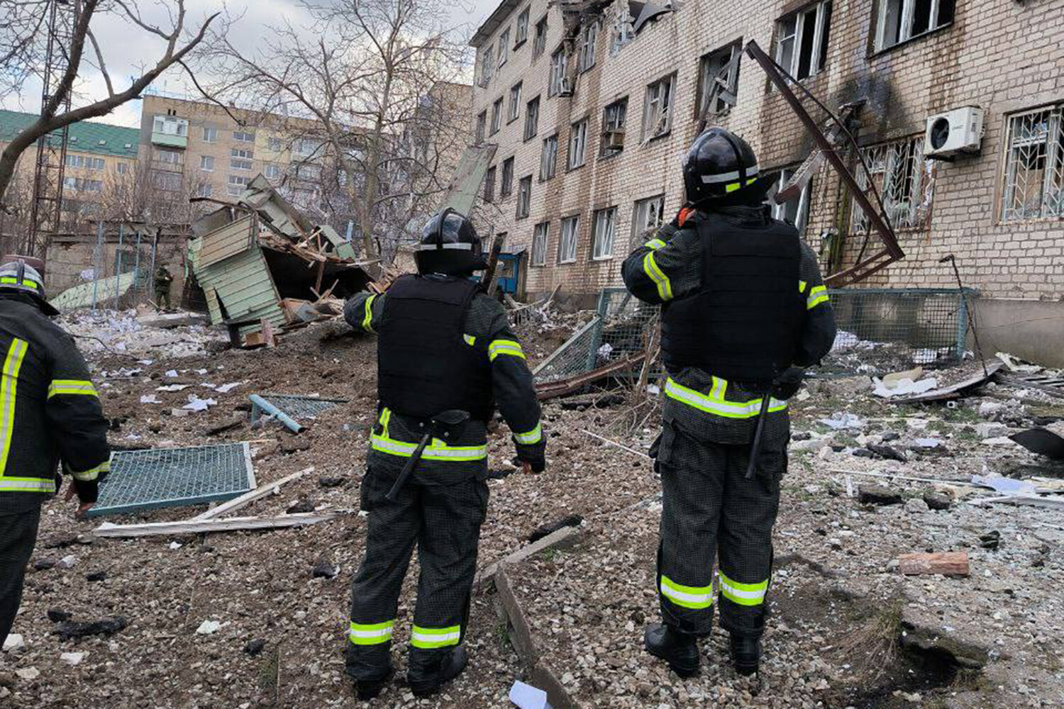 Воронеж обстрелы со стороны. Обстрел Васильевки Запорожской. Арт обстрел Украины. Артобстрел Васильевки в Запорожье.