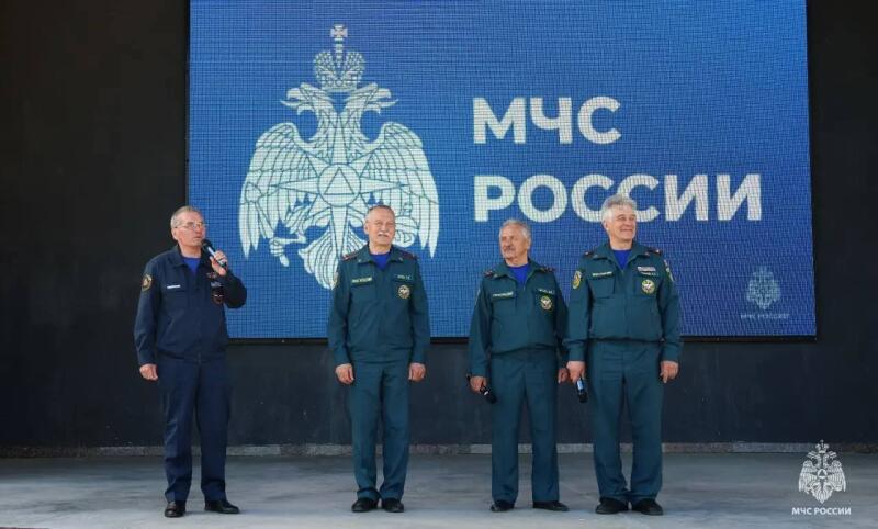 Агитбригада ветеранов МЧС России с концертной программой посетила Запорожскую область