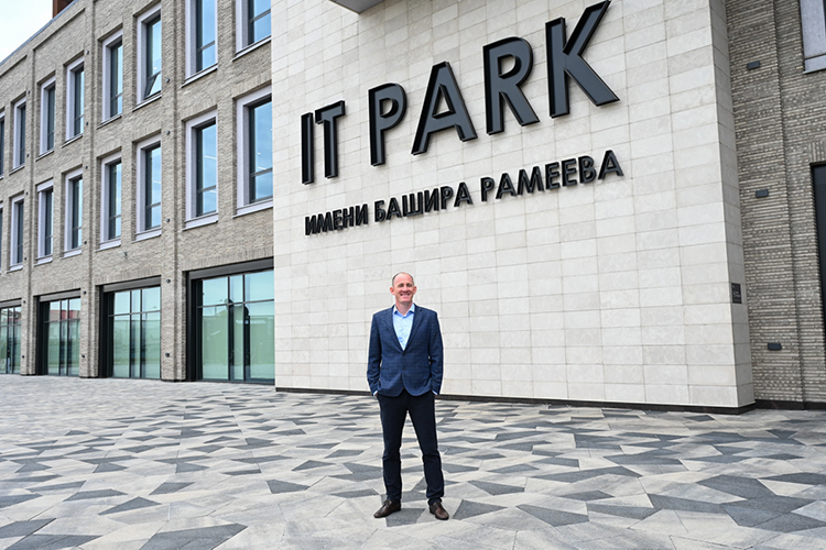 «Мне важно, чтобы работа нравилась и приносила удовольствие, потому что человек посвящает этому значительную часть своей жизни»