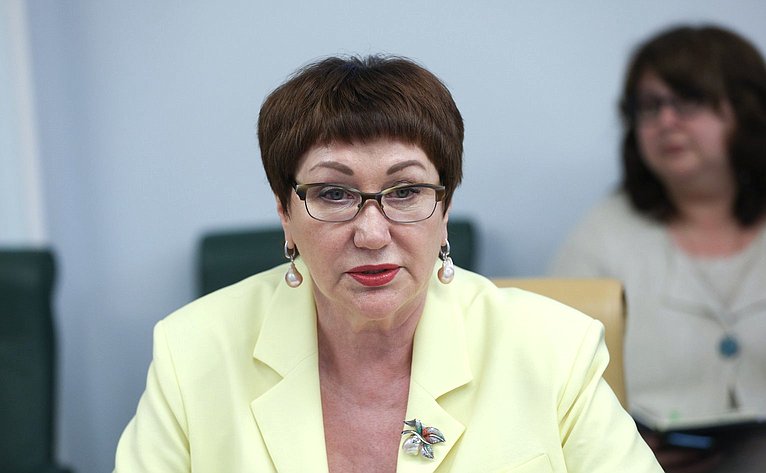 Елена Перминова