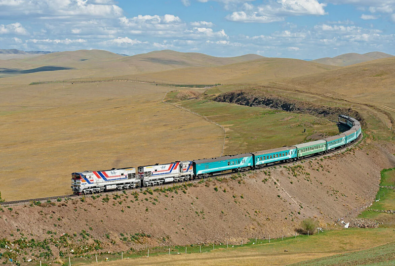 В Монголии заявили, что западная часть страны имеет преимущество от транзита из РФ в КНР
