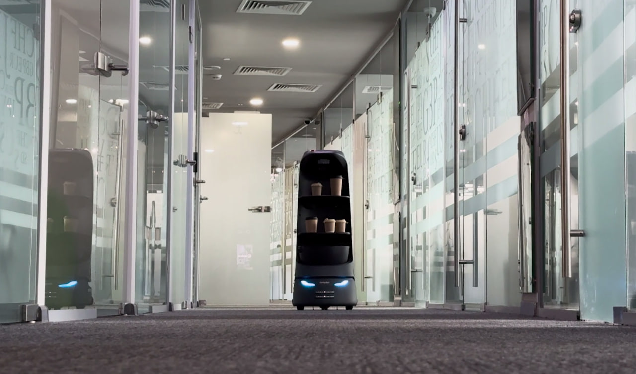 Как сервисные роботы меняют правила игры в бизнесе