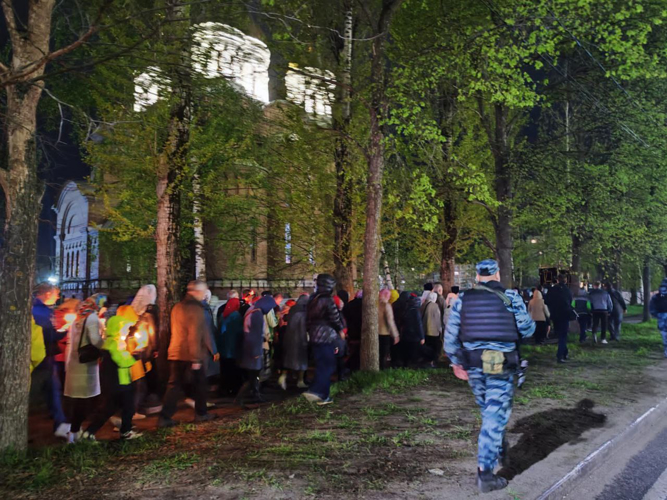 Росгвардейцы обеспечили безопасность мероприятий в честь Пасхи Христовой в Ярославле