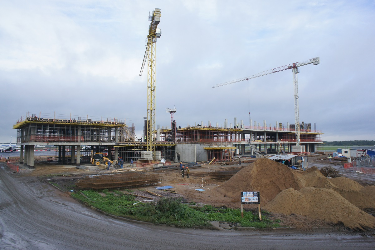 Строительство терминала началось в ноябре 2010-го...