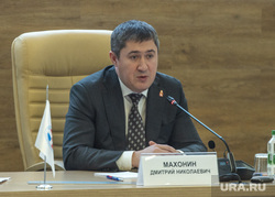 Пермский губернатор Махонин упрекнул министра в недостаточной эмоциональности