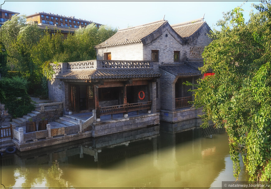 Водный город Губэй и Великая китайская стена