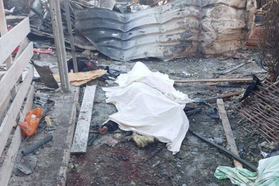 Место удара БПЛА ВСУ в поселке Хорлы