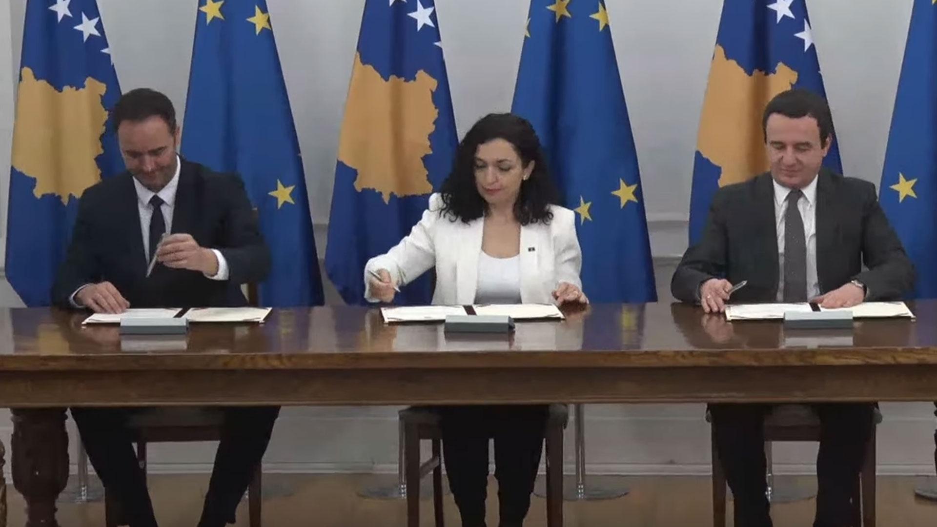 Вьоса османи. Косово совет европы. Хорватия хочет в евросоюз. Подали заявку в ес. Подали заявку в ес.