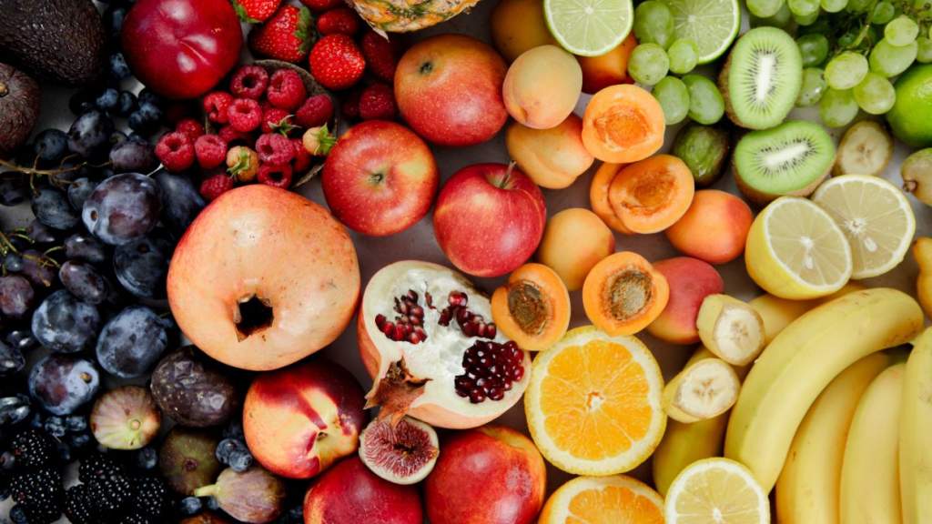 В каких продуктах содержатся углеводы: врач назвал лучшие источники макроэлемента