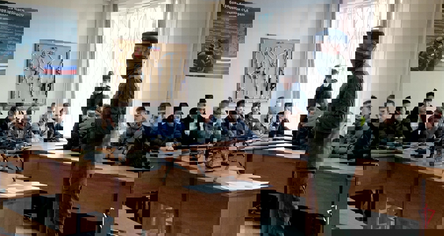 Элитное подразделение Росгвардии познакомило сахалинскую молодёжь со своей работой 