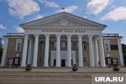 В Кургане в апреле покажут почти два десятка спектаклей