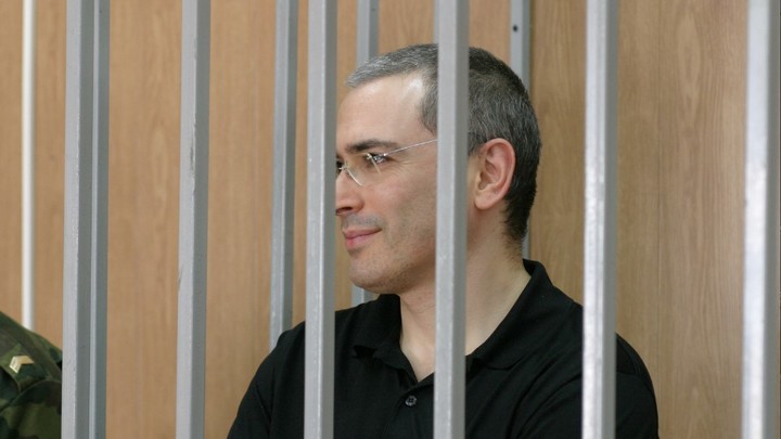 Ходорковского* начали атаковать участники его же антироссийских проектов