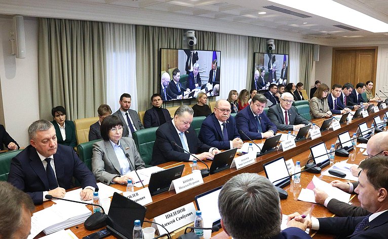 Заседание Комитета Совета Федерации по аграрно-продовольственной политике и природопользованию