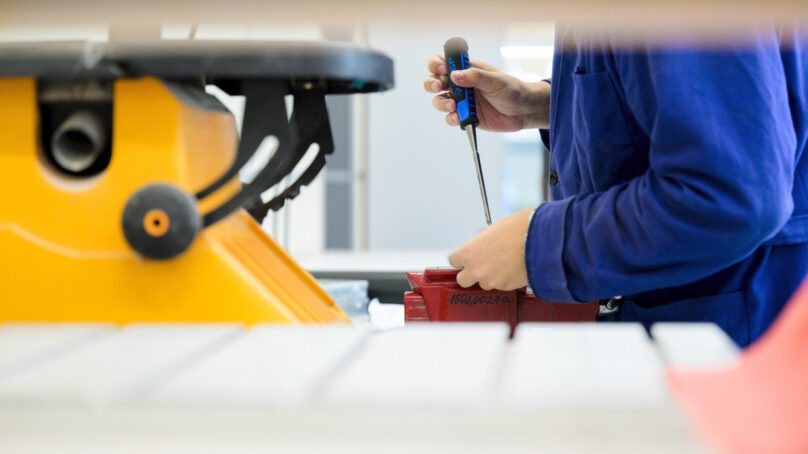 НОВИКОМ поддержал создание индустриальных классов в ЛНР