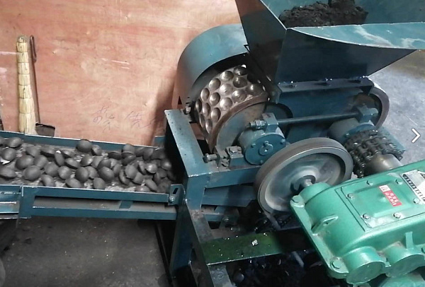 Учёные Бурятии делают топливные брикеты из отходов угледобычи