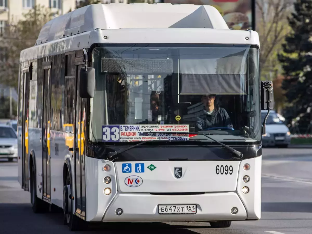 В Ростове из-за футбольного матча 21 апреля изменится схема движения автобусов