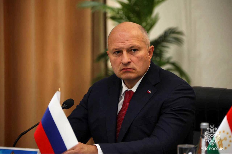 Сегодня глава МЧС России Александр Куренков работает в Таджикистане, где принимает участие в 37-м заседании Межгосударственного совета по ЧС природного и техногенного характера СНГ