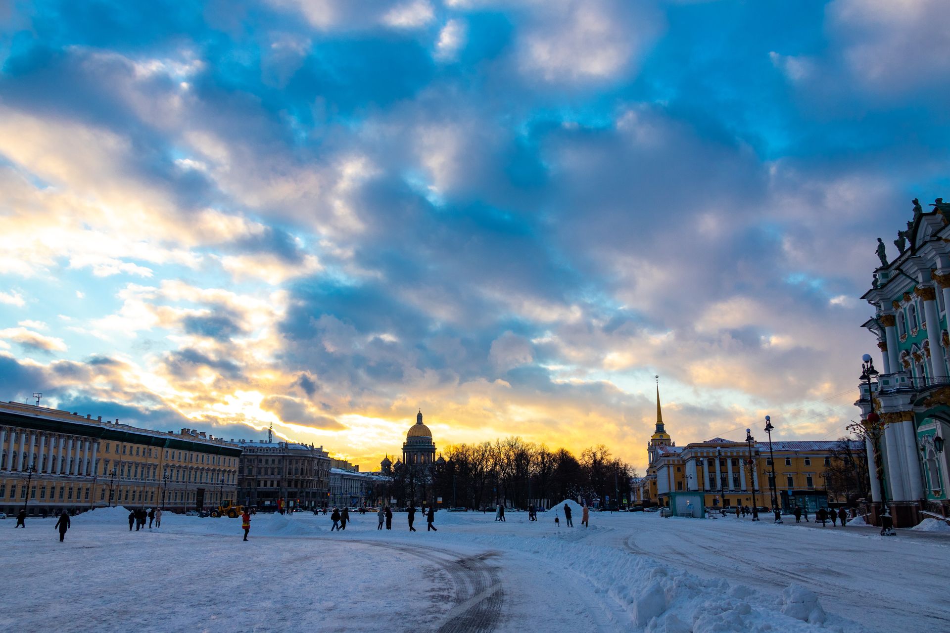 Казанская площадь зима